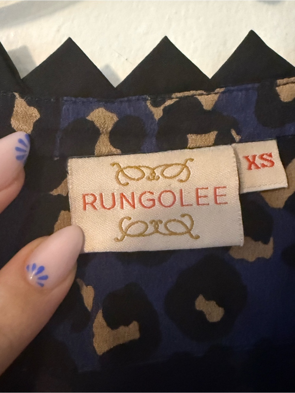 Rungolee Navy Blue Leopard Print V-Neck Blouse. size XS - Picture 3 of 6